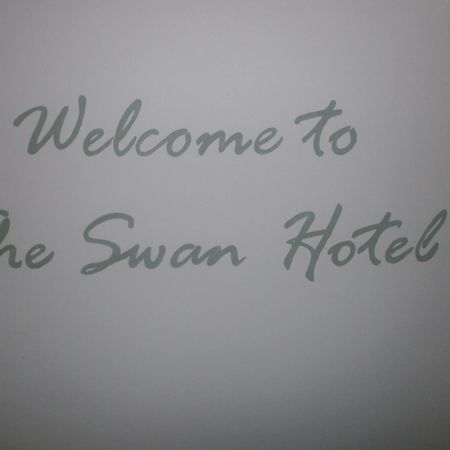 The Swan Hotel Almondsbury Exterior photo